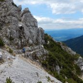 Vabilo na pohod okoli Begunjščice