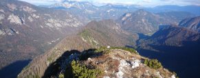 Vabilo: Nad dolino Vrata